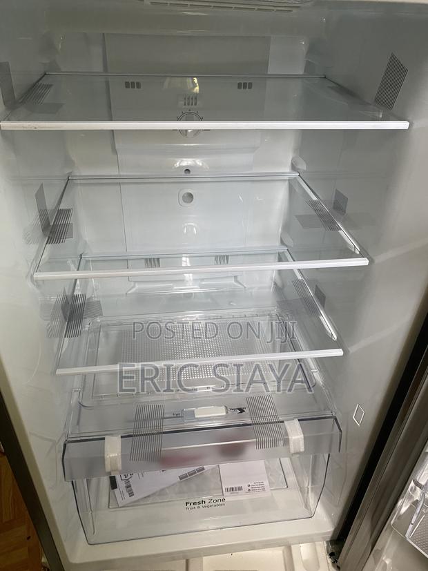 Lg Refrigerator - thumbnail 10