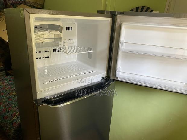 Lg Refrigerator - thumbnail 13