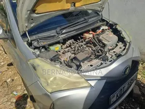 Toyota Vitz 1.5 FWD 5dr 2018 Silver