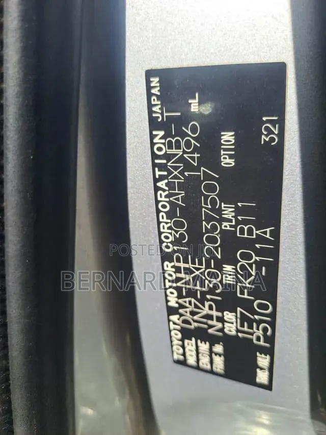 Toyota Vitz 1.5 FWD 5dr 2018 Silver