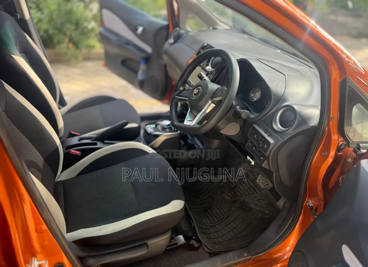 Nissan Note 2018 Orange