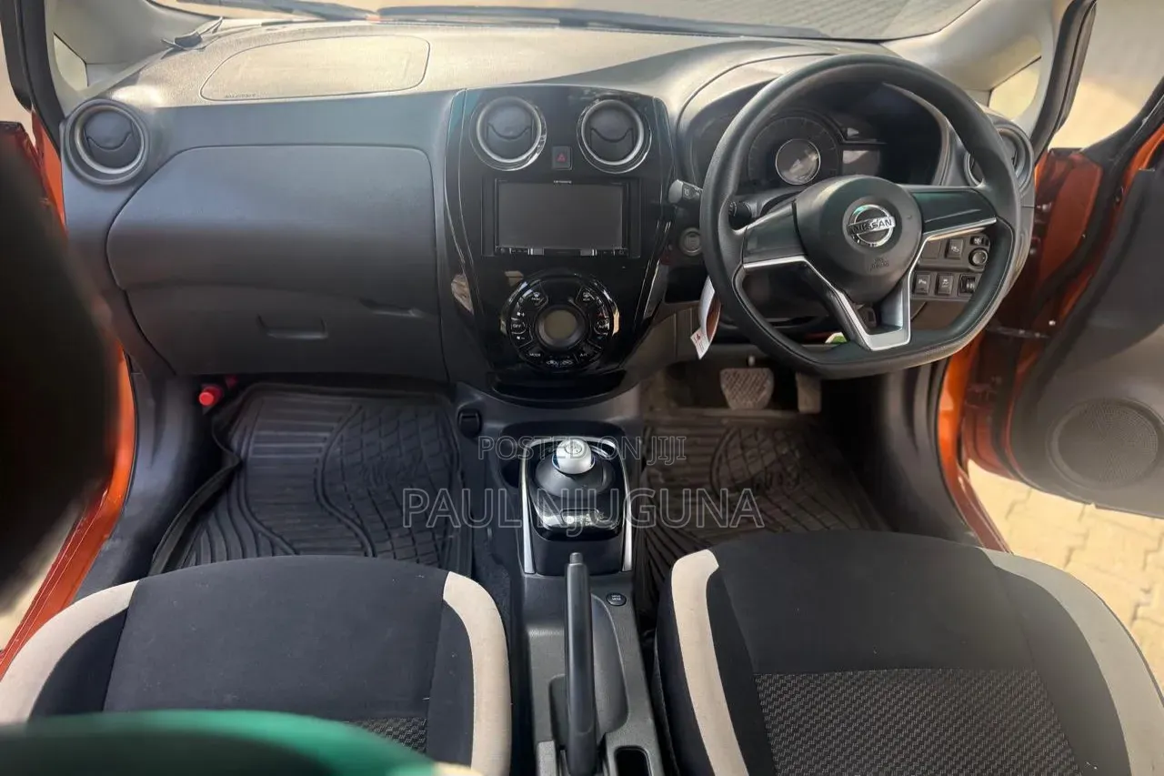 Nissan Note 2018 Orange