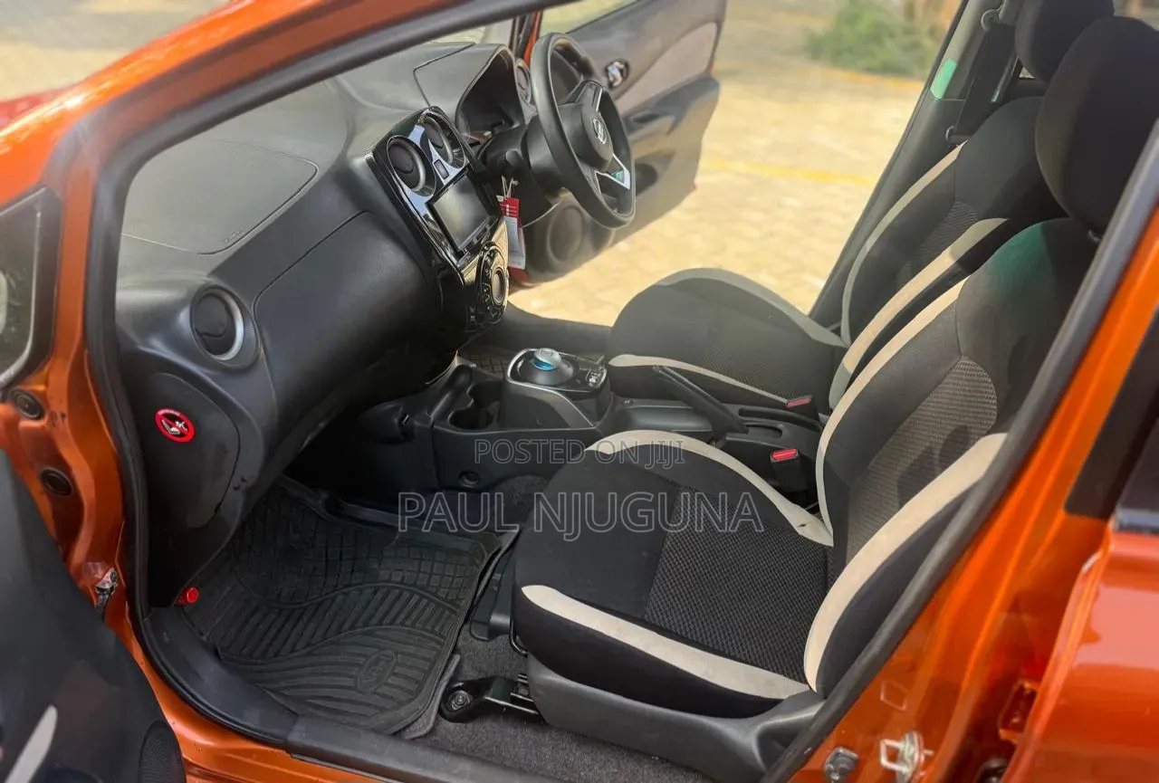 Nissan Note 2018 Orange