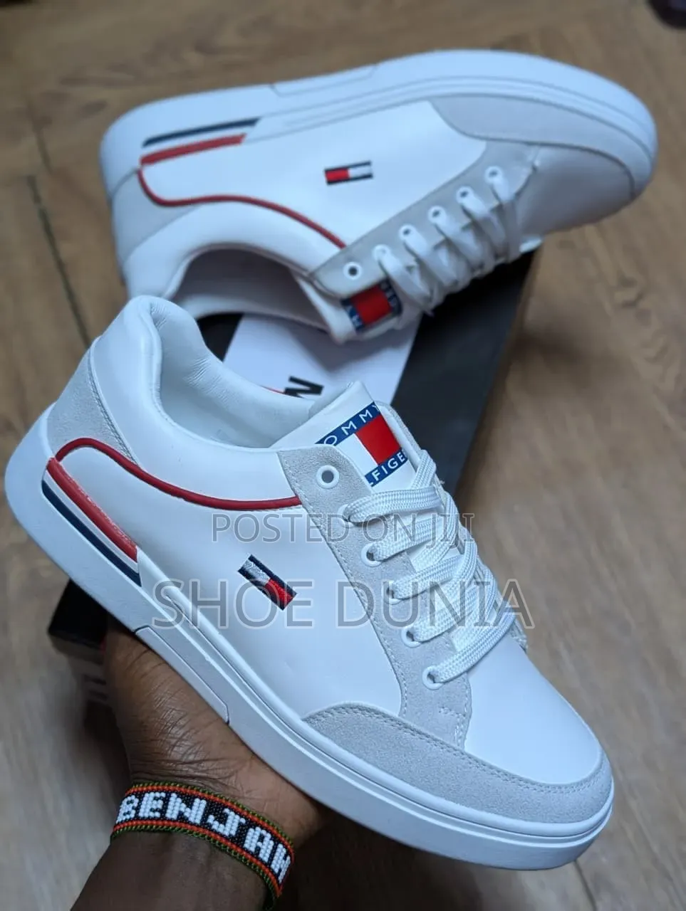 Tommy Hilfiger