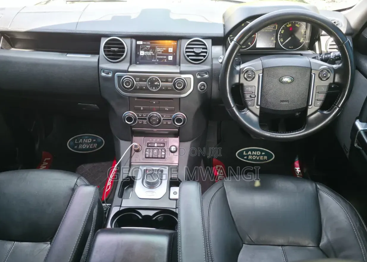 Land Rover Discovery 2016 Black