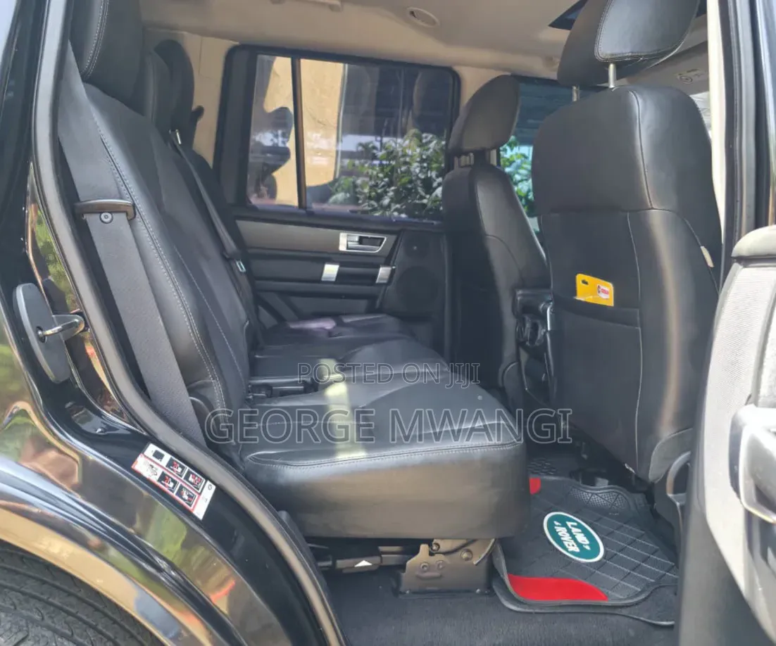 Land Rover Discovery 2016 Black