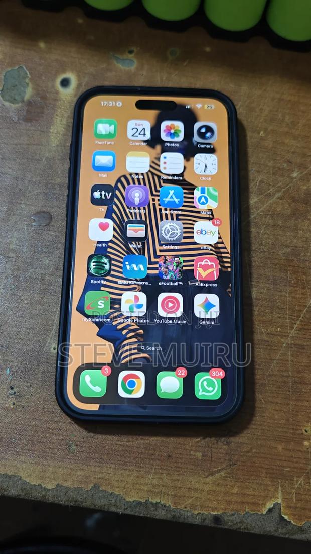 Apple iPhone 16 Plus 128 GB Purple - thumbnail 3