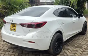 Mazda Axela 2015 White