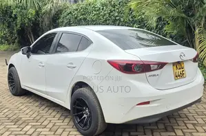 Mazda Axela 2015 White