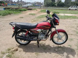TVS HLX Plus ES 2025 Red