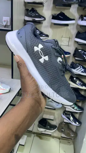 Under Armour Surge 3 Men's Running Shoes