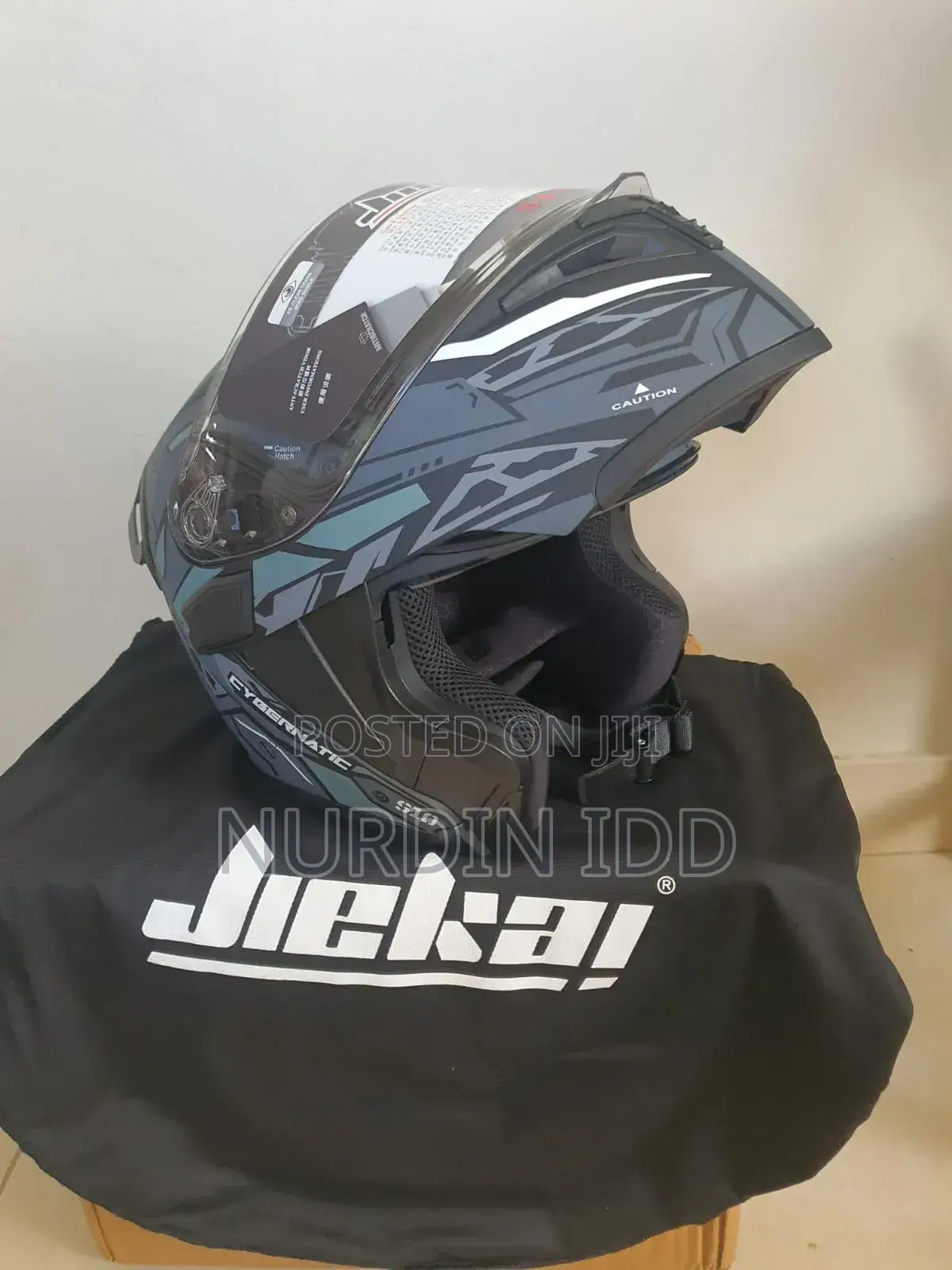 Jeikai Helmet