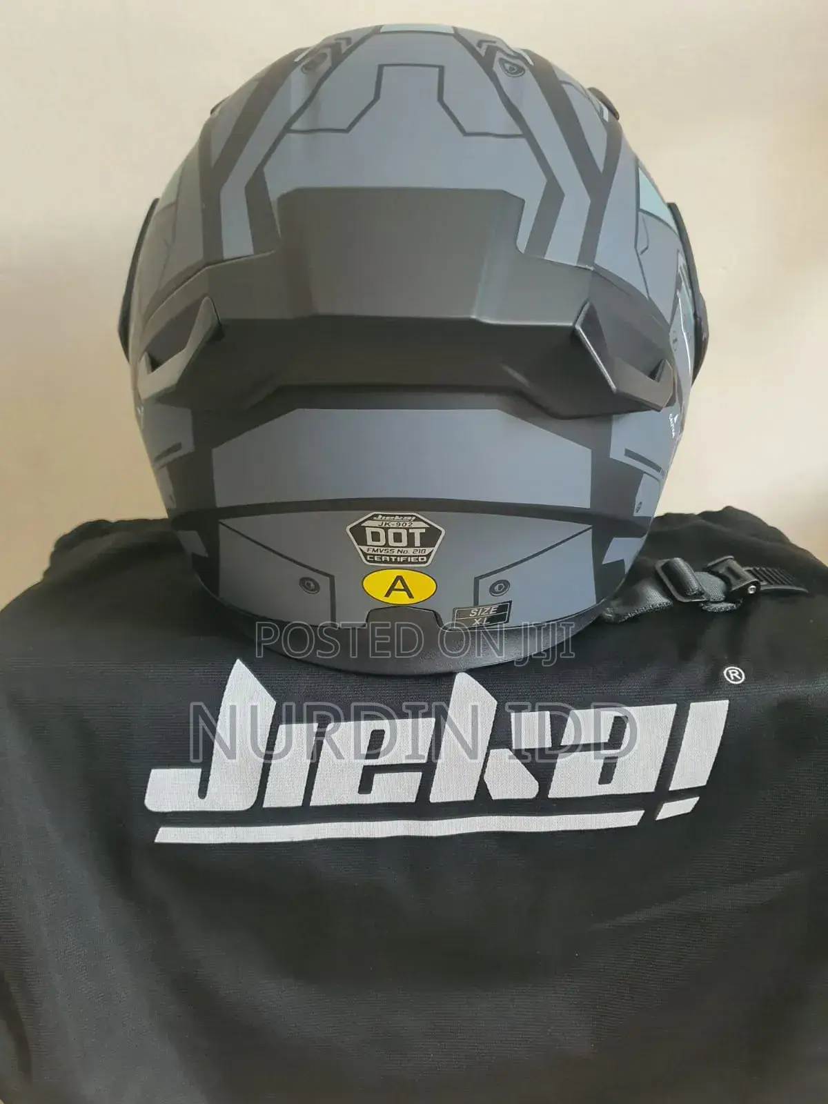 Jeikai Helmet