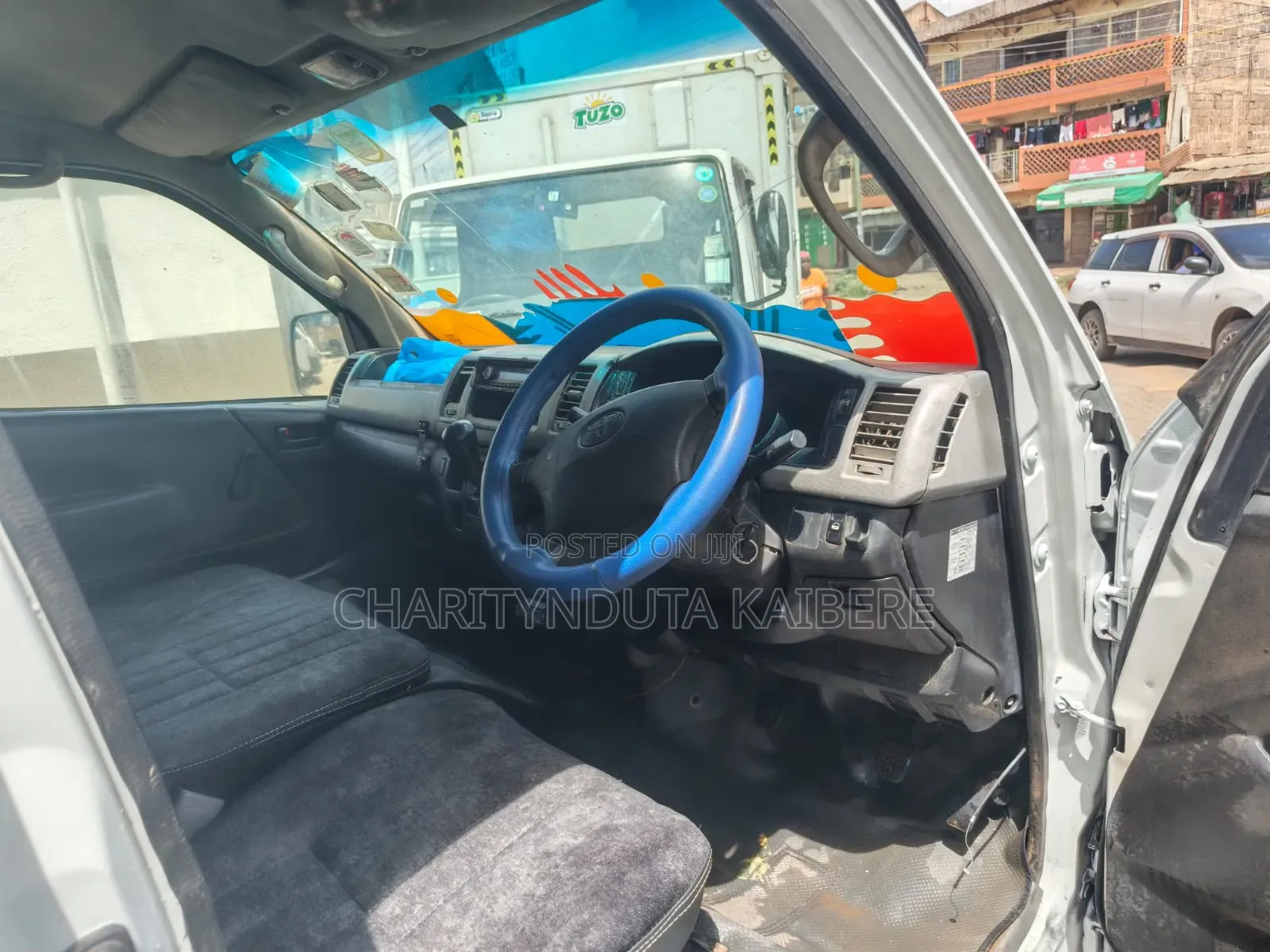 Toyota HiAce 2007 White