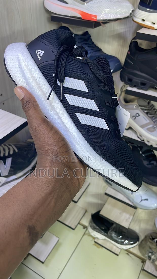 Adidas Pureboost 22 Running Shoe - thumbnail 6