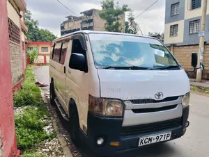 Toyota HiAce 2010 White