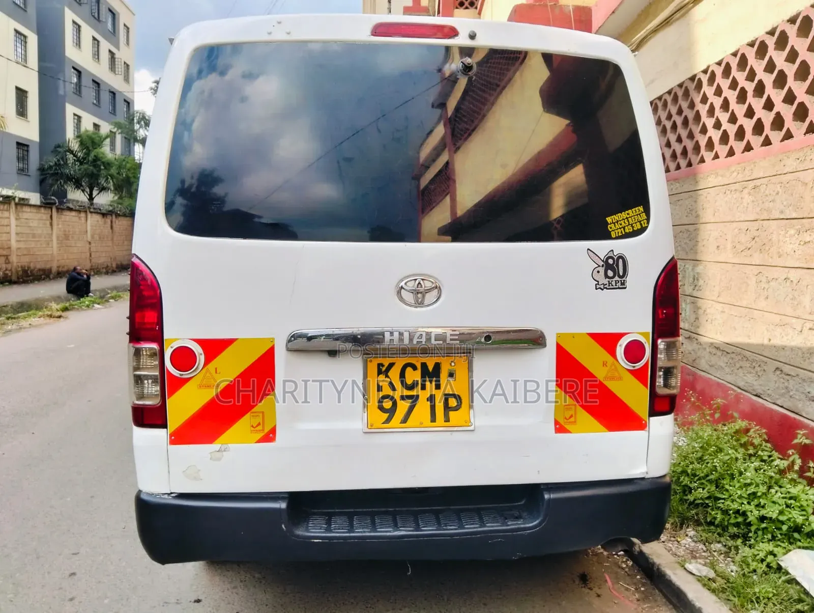 Toyota HiAce 2010 White