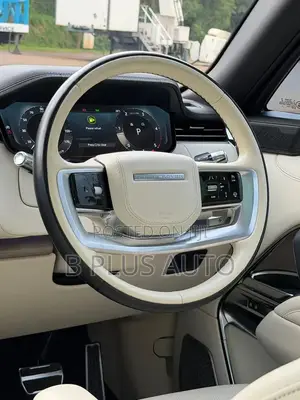 Land Rover Range Rover Vogue 2022 Black