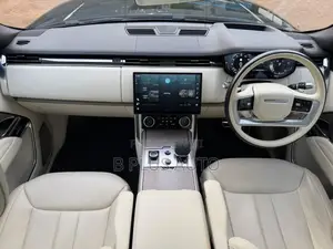 Land Rover Range Rover Vogue 2022 Black