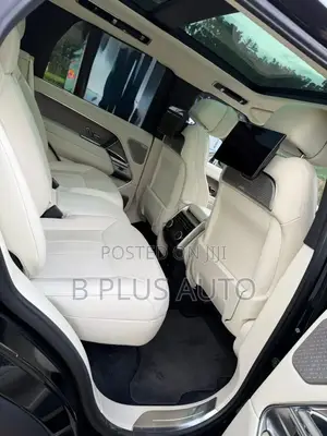 Land Rover Range Rover Vogue 2022 Black