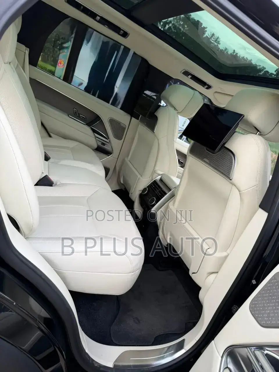 Land Rover Range Rover Vogue 2022 Black