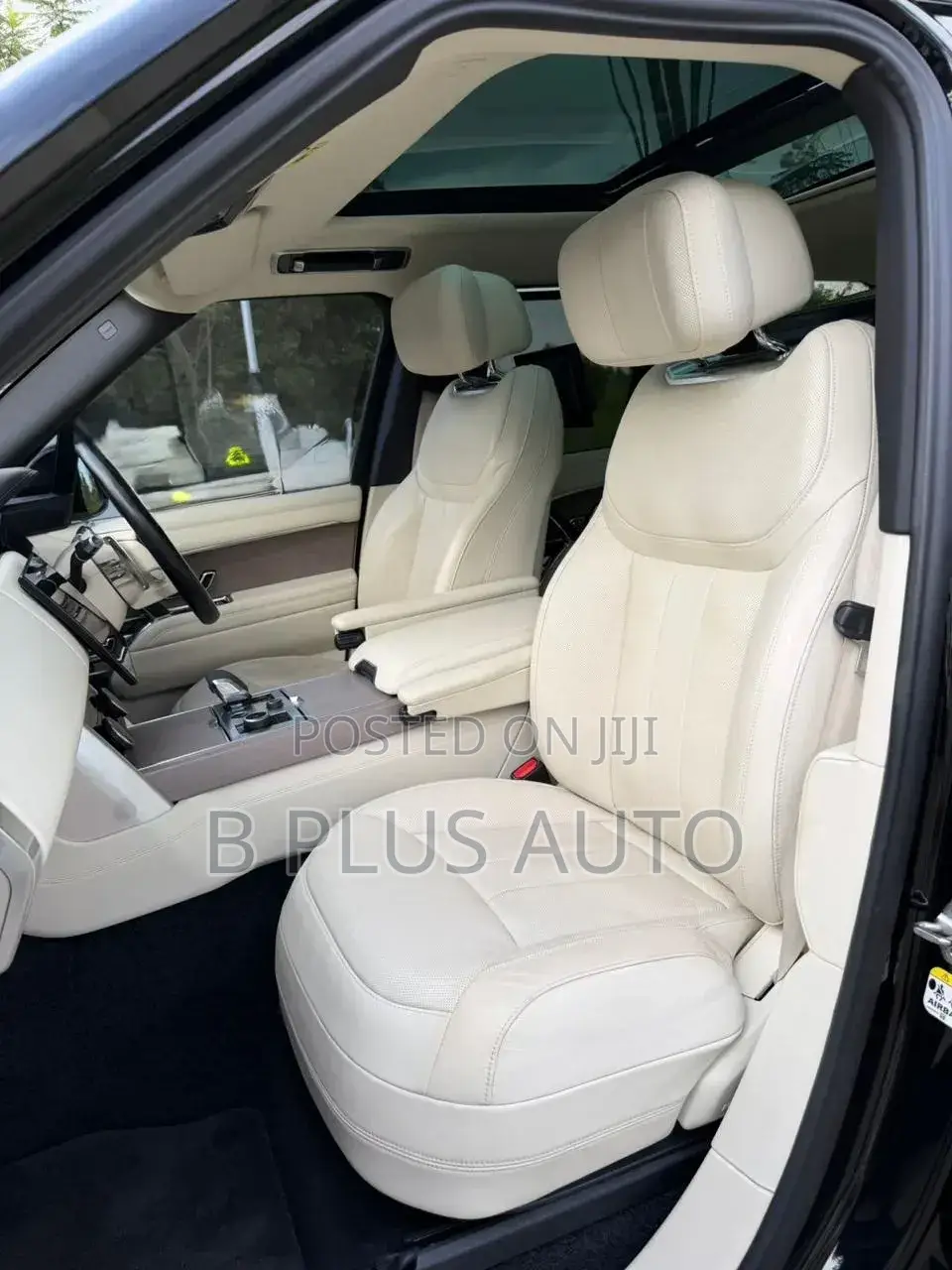 Land Rover Range Rover Vogue 2022 Black