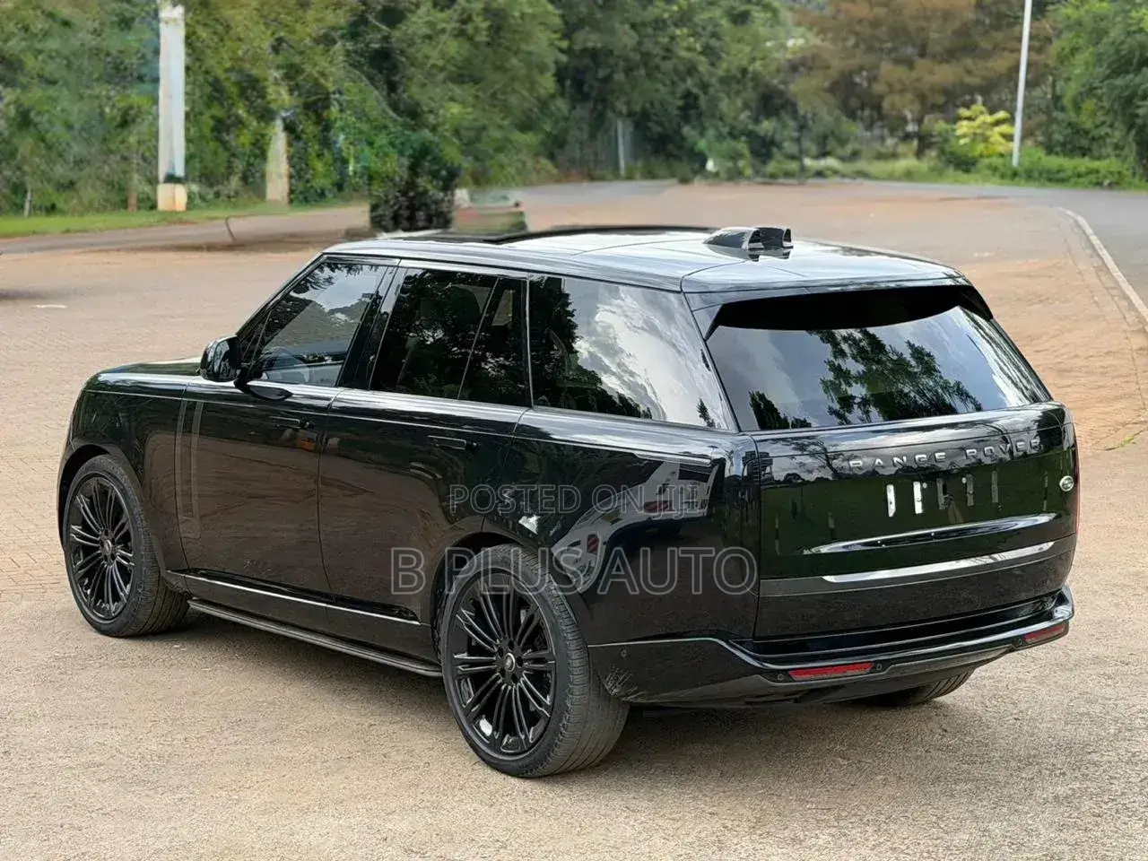 Land Rover Range Rover Vogue 2022 Black