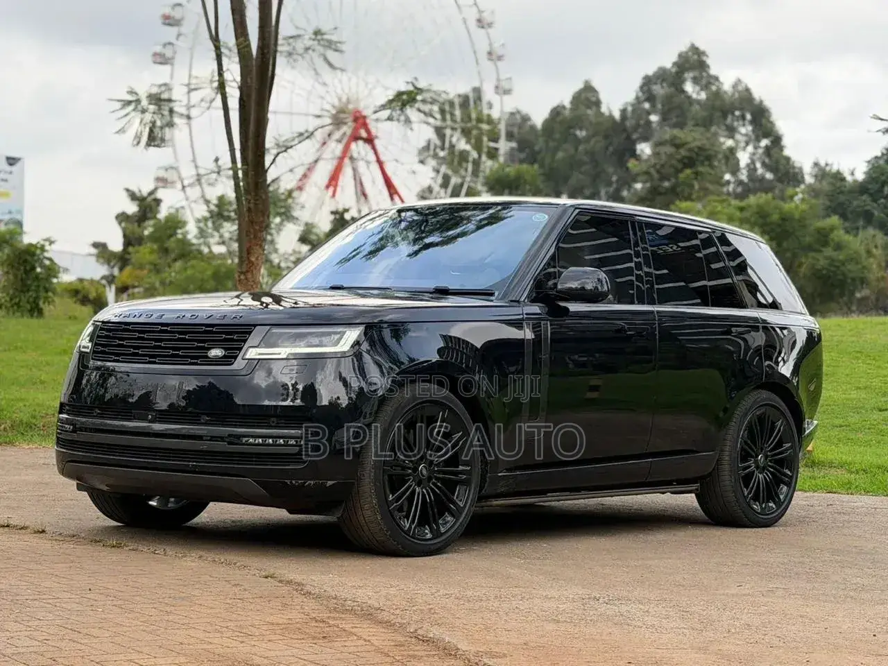 Land Rover Range Rover Vogue 2022 Black