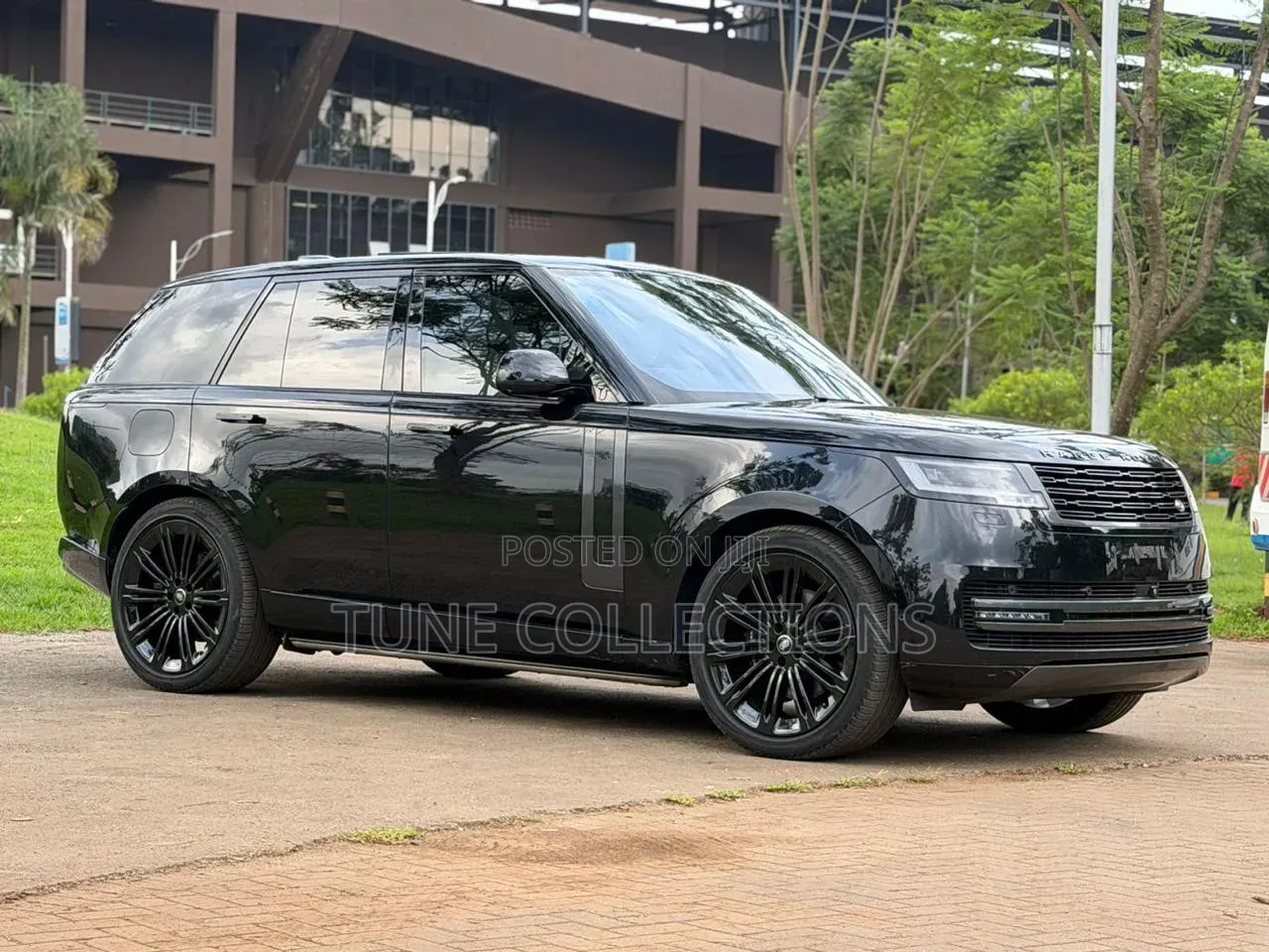 Land Rover Range Rover Vogue 2022 Black