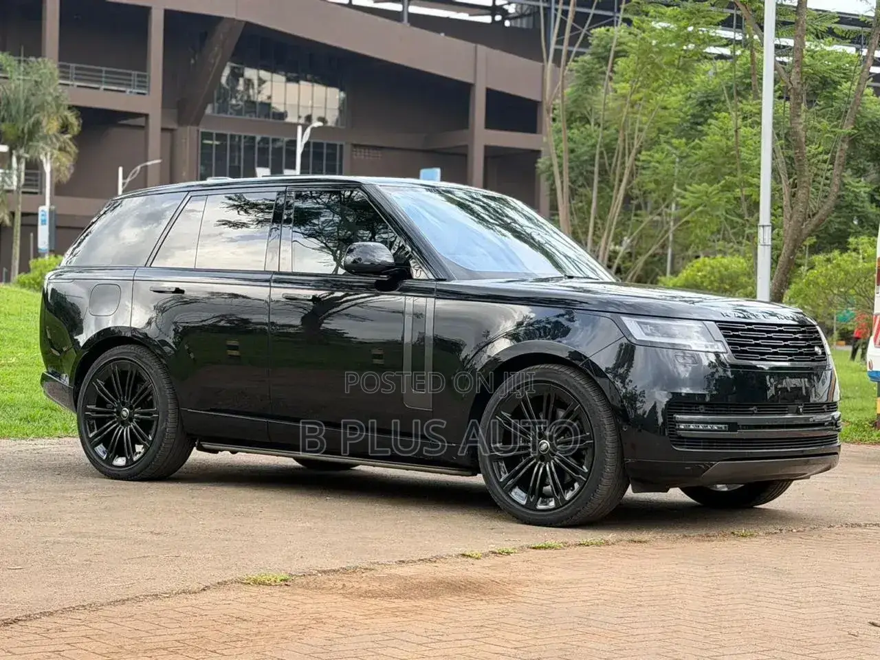 Land Rover Range Rover Vogue 2022 Black