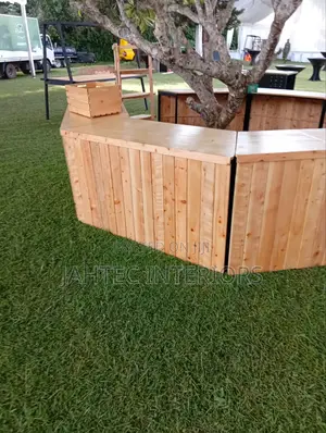 Professional Carpenter Softwood and Hardwood