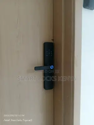 Fingerprint Smart Intelligent Door Lock Smart Home Tuya Lock Digital