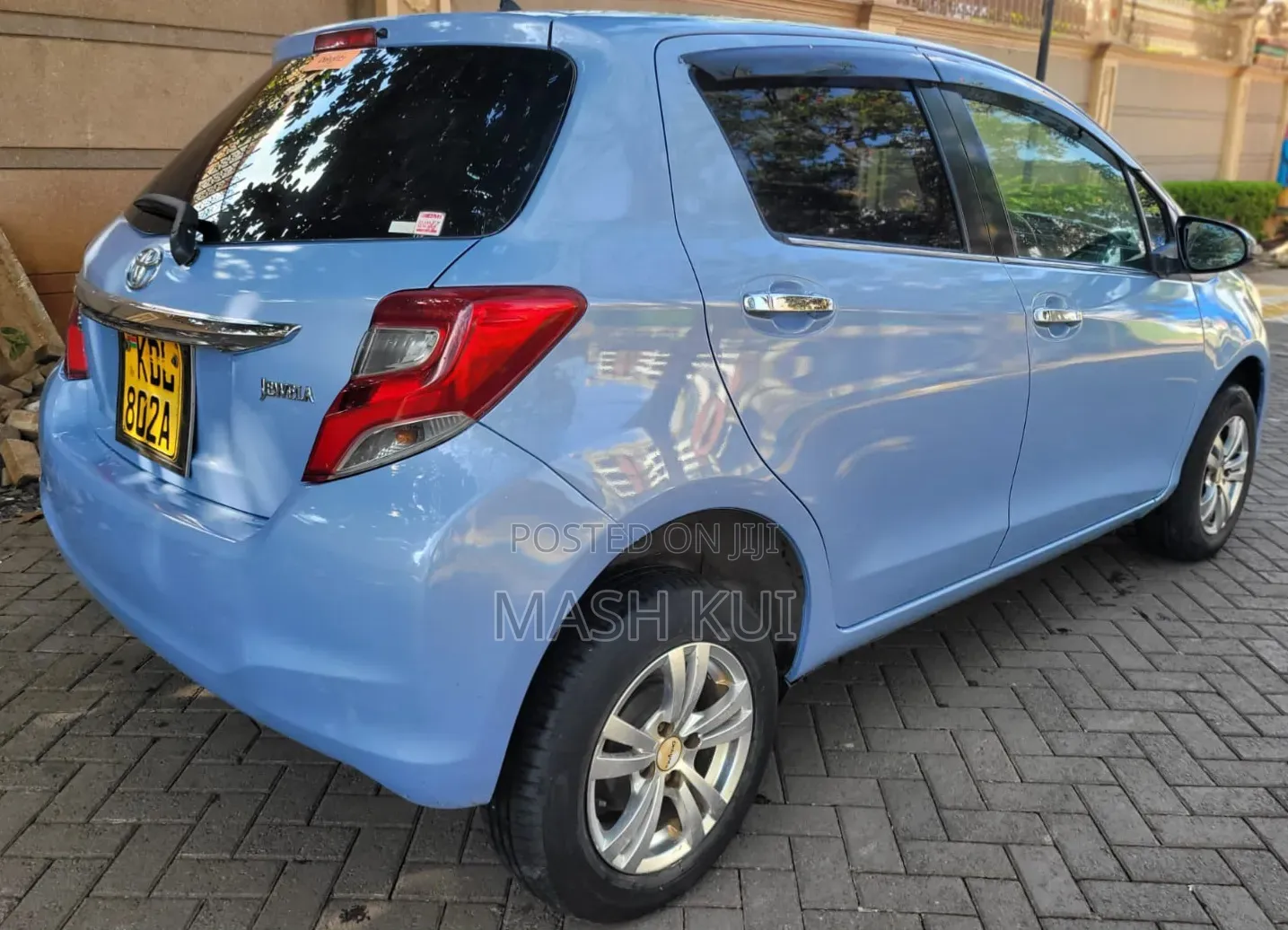 Toyota Vitz 2015 Blue