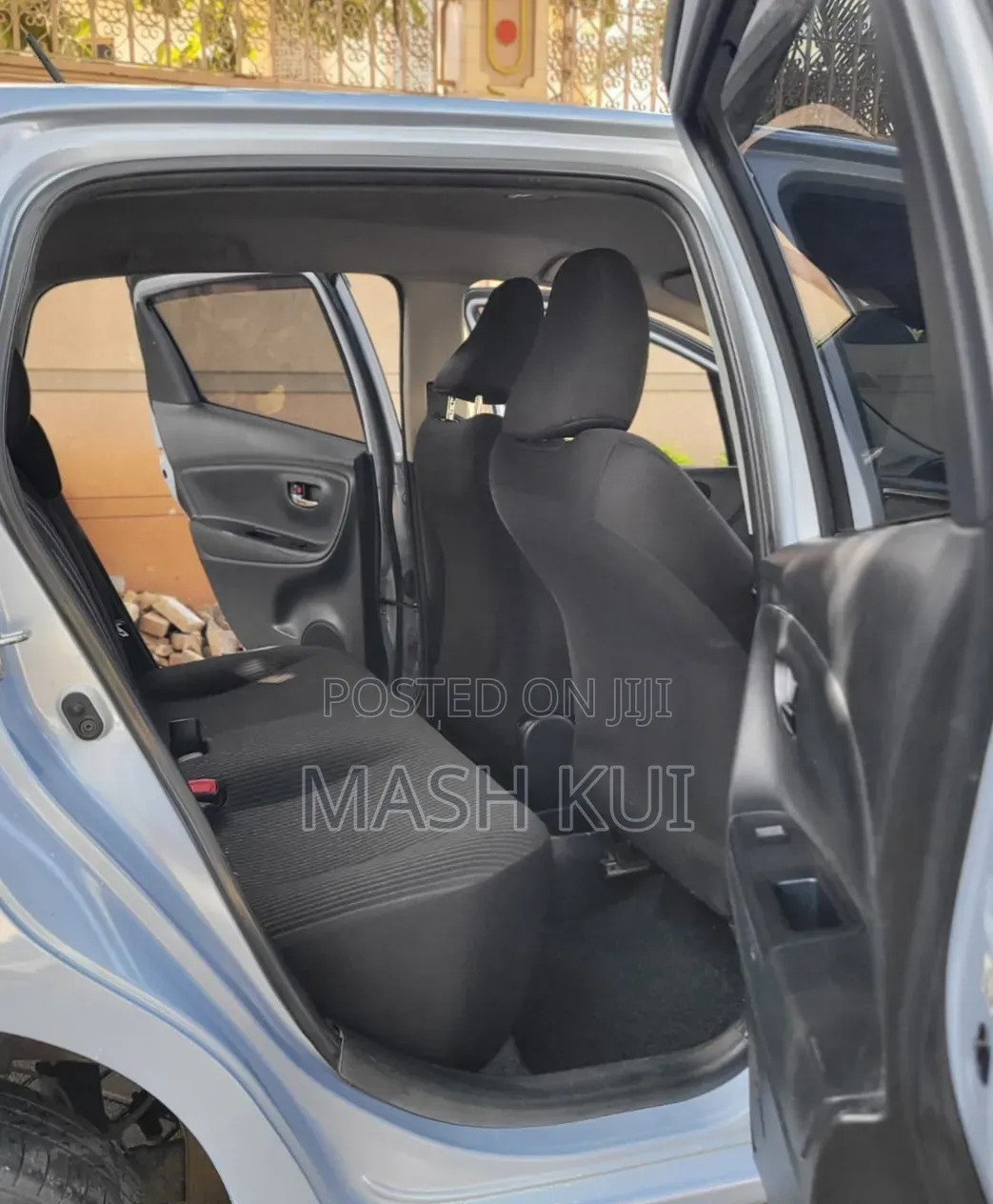 Toyota Vitz 2015 Blue