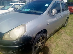 Nissan Advan 2013 Gray