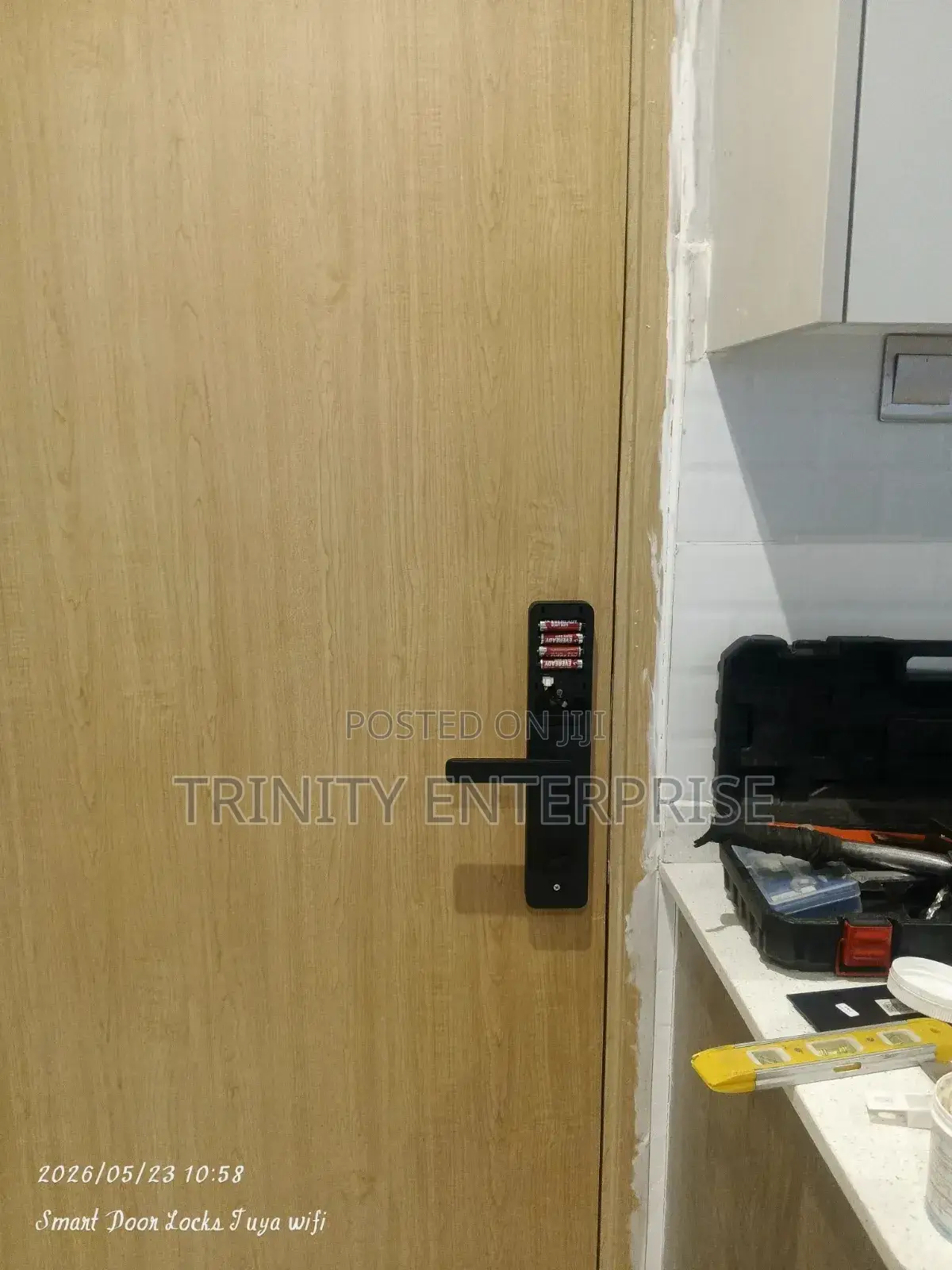Smart Lock With Fingerprint ,Card,Password and App Control Smart Lock