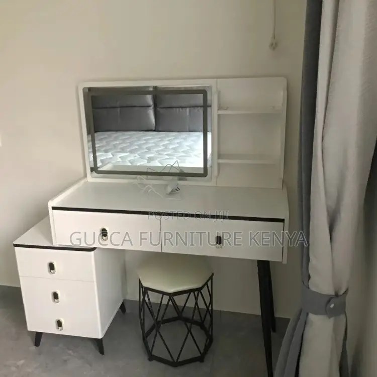 Imported Make Up Vanity Dressing Desk With Light