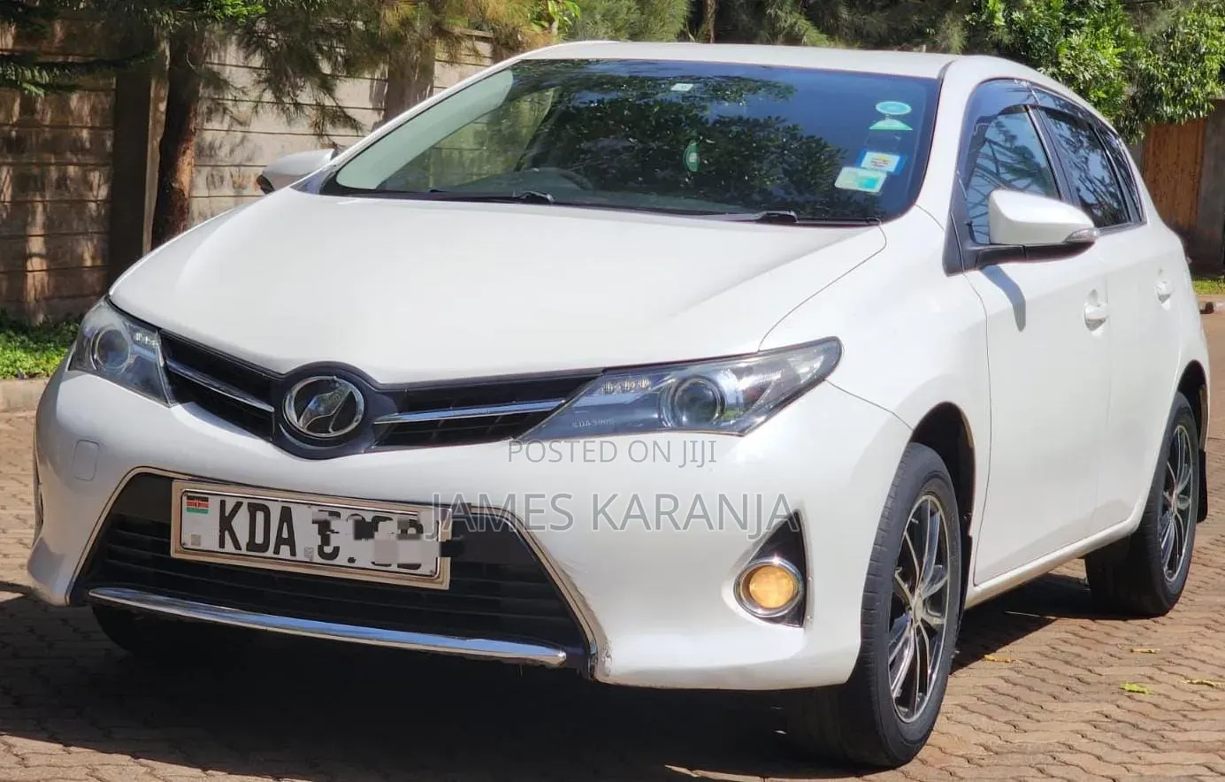 Toyota Auris 2013 White