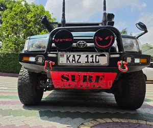 Toyota Hilux Surf 2000 Green