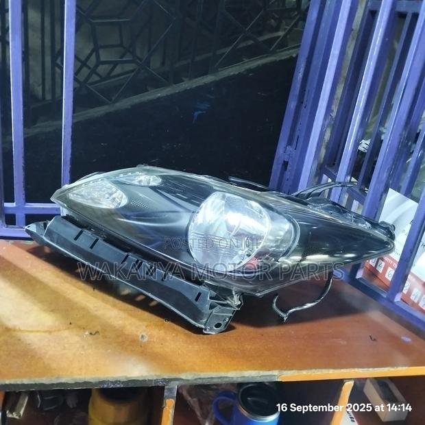 Honda Freed Model 2012 Xenon Headlamp, Clean Ex Japan Motor Parts