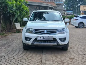 Suzuki Escudo 2017 White