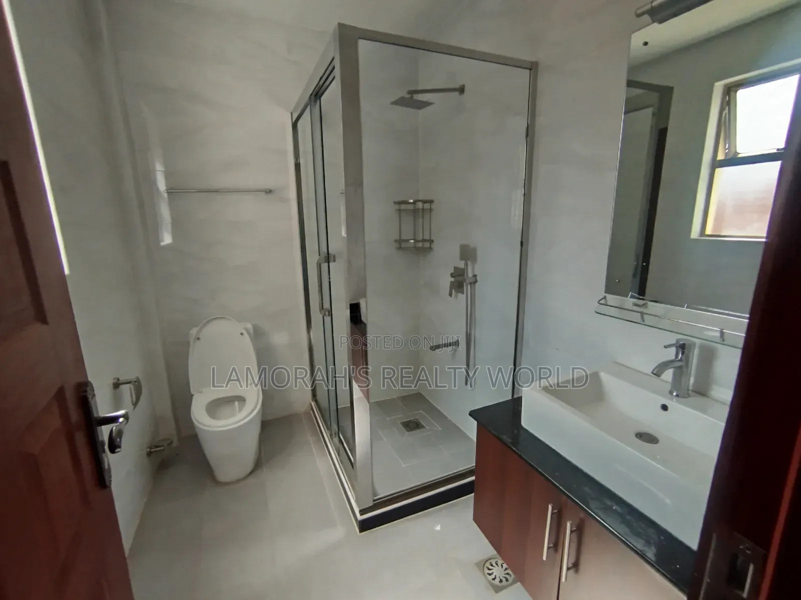 5bdrm House in Lavington, Muthangari for rent