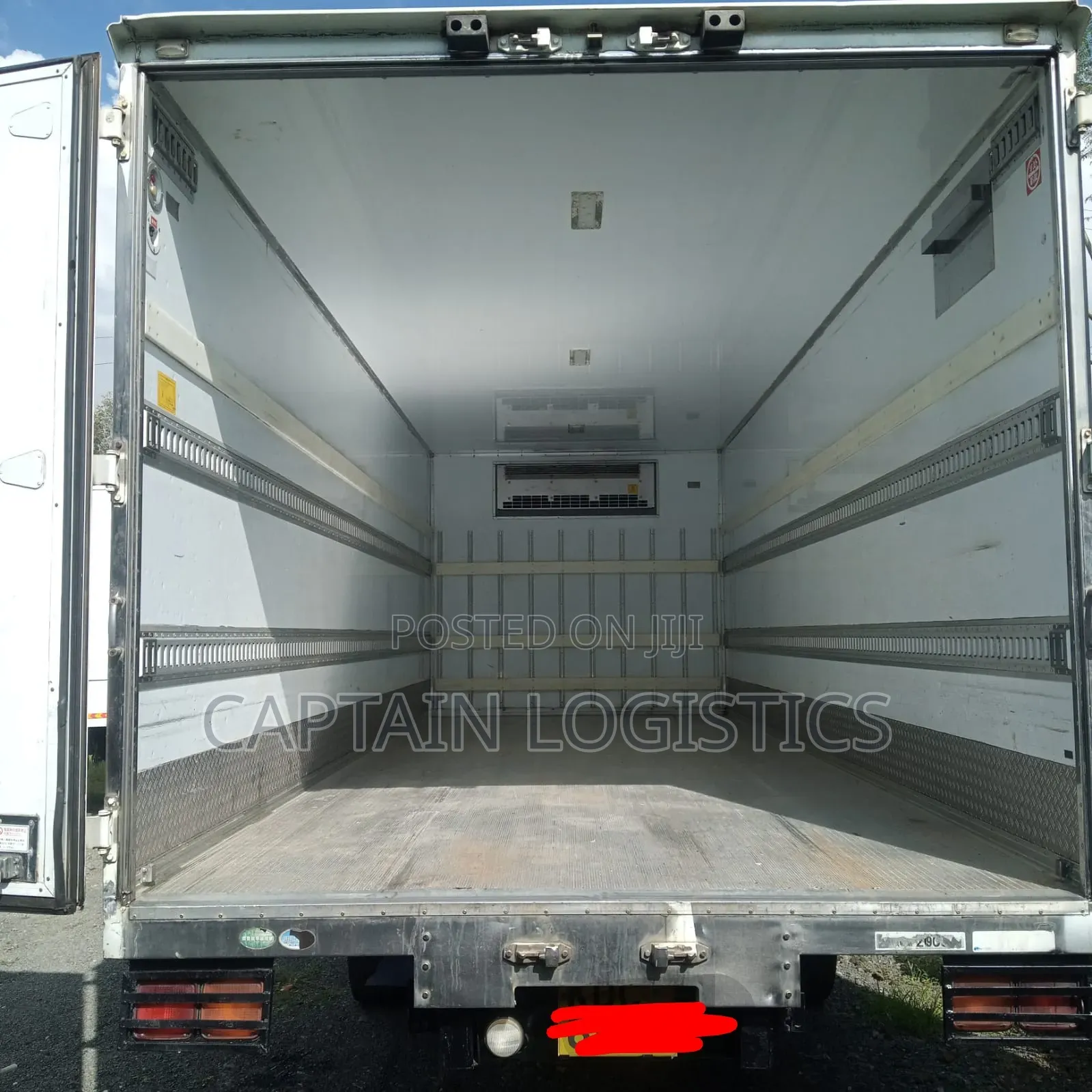 Refrigerated Truck 2013 for Sale