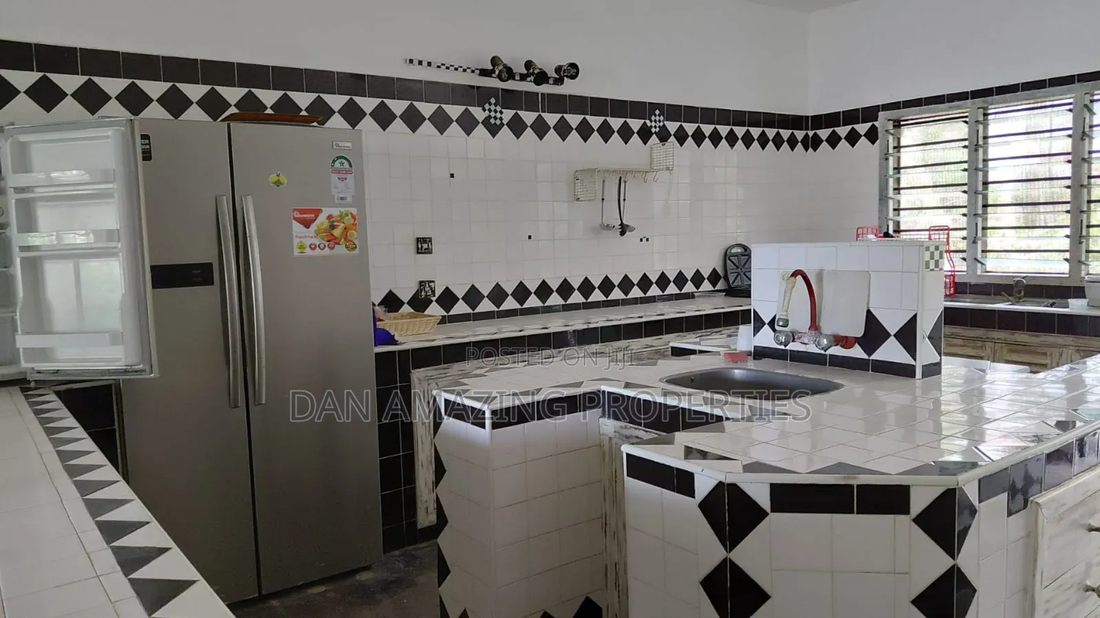 Furnished 8bdrm Villa in Watamu for sale