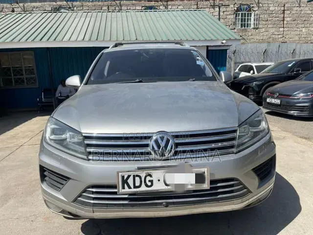 Volkswagen Touareg V6 Lux AWD 4MOTION 2015 Silver