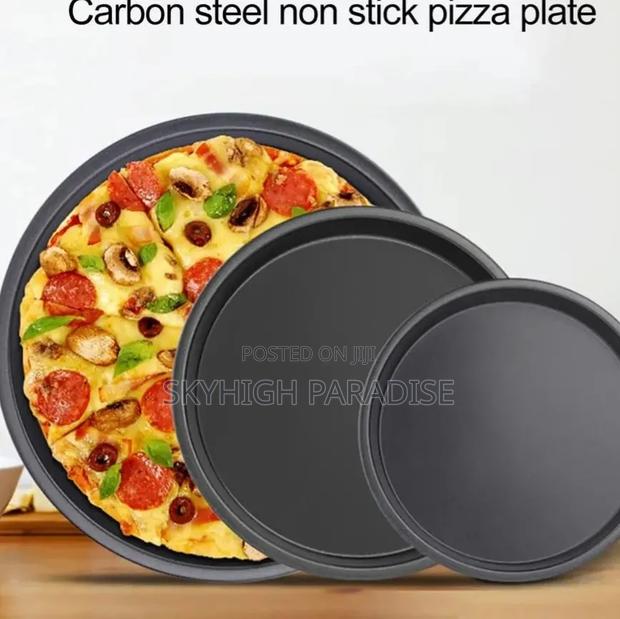 *3pcs Pizza Pans Set *