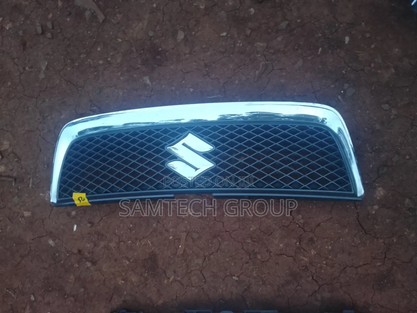 Suzuki Escudo Front Grill