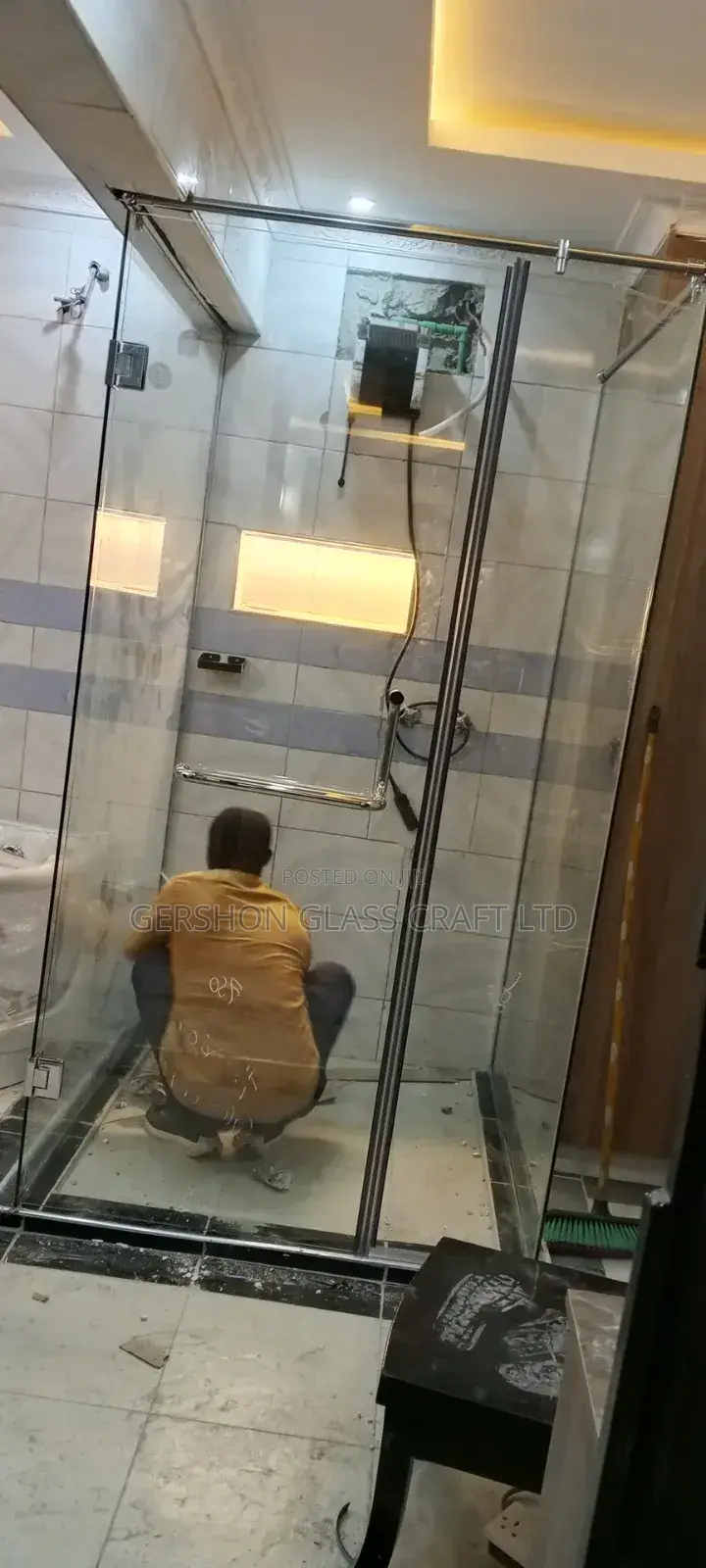 Latest Frameless Shower Enclosure