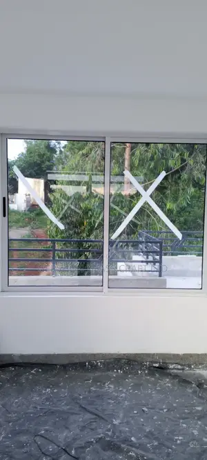 Clear Glass Sliding Windows