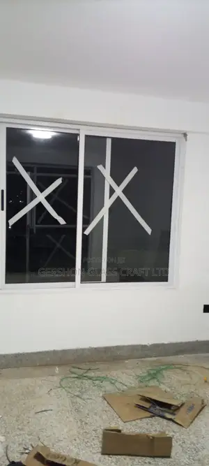 Clear Glass Sliding Windows